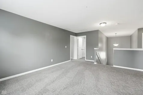 5773 Blue Sky Drive Whitestown IN 46075