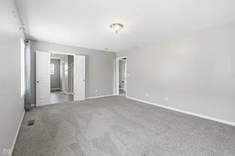 5773 Blue Sky Drive Whitestown IN 46075