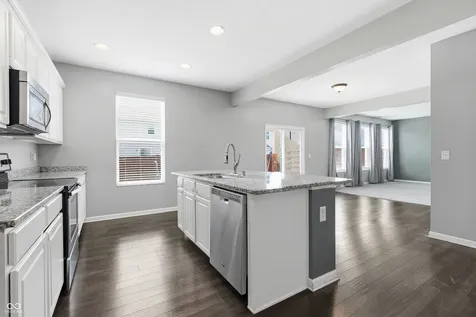 5773 Blue Sky Drive Whitestown IN 46075