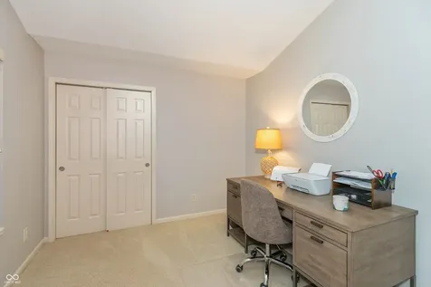 9509 Summer Ridge Place Indianapolis IN 46260