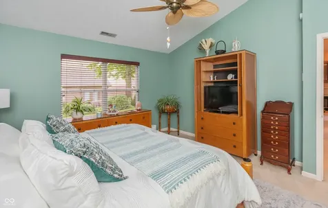9509 Summer Ridge Place Indianapolis IN 46260