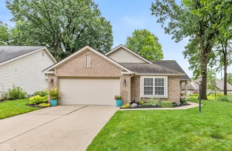 9509 Summer Ridge Place Indianapolis IN 46260