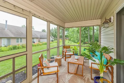 9509 Summer Ridge Place Indianapolis IN 46260