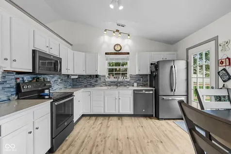 7814 Connie Drive Indianapolis IN 46237