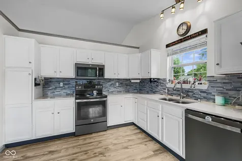 7814 Connie Drive Indianapolis IN 46237