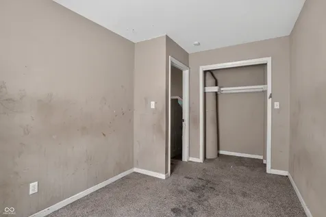 4122 Elmhurst Drive Indianapolis IN 46226
