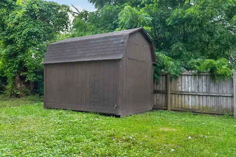 4122 Elmhurst Drive Indianapolis IN 46226
