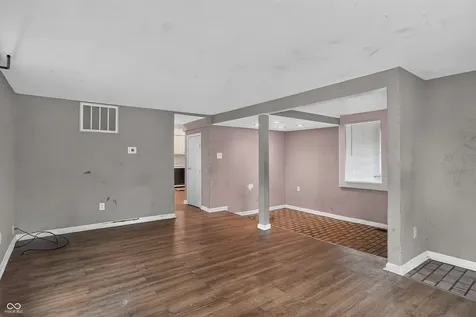 4122 Elmhurst Drive Indianapolis IN 46226