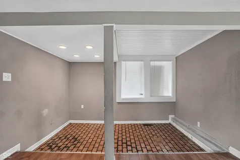 4122 Elmhurst Drive Indianapolis IN 46226