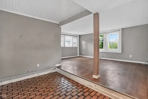 4122 Elmhurst Drive Indianapolis IN 46226