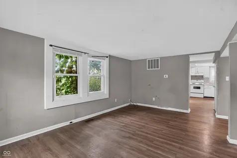 4122 Elmhurst Drive Indianapolis IN 46226