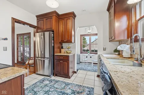 5454 N Illinois Street Indianapolis IN 46208