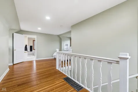 5454 N Illinois Street Indianapolis IN 46208