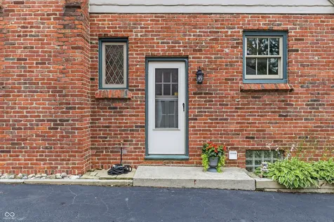 5454 N Illinois Street Indianapolis IN 46208