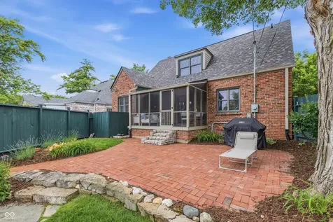5454 N Illinois Street Indianapolis IN 46208