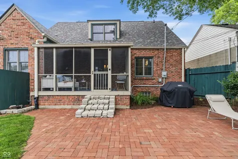 5454 N Illinois Street Indianapolis IN 46208