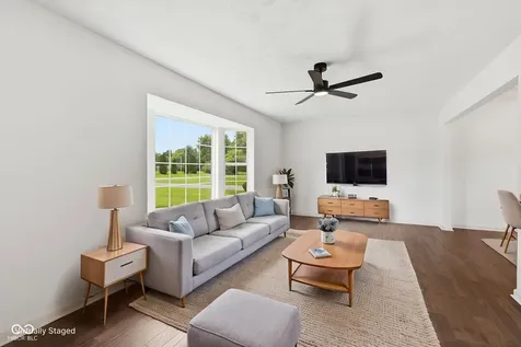 5060 Staughton Drive Indianapolis IN 46226