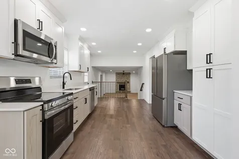 5060 Staughton Drive Indianapolis IN 46226