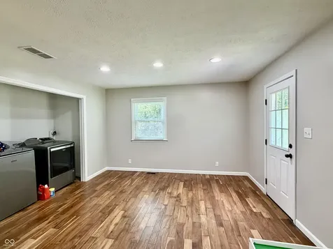 8950 Sourwood Court Indianapolis IN 46260