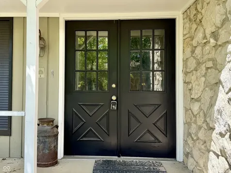 8950 Sourwood Court Indianapolis IN 46260