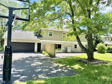 8950 Sourwood Court Indianapolis IN 46260