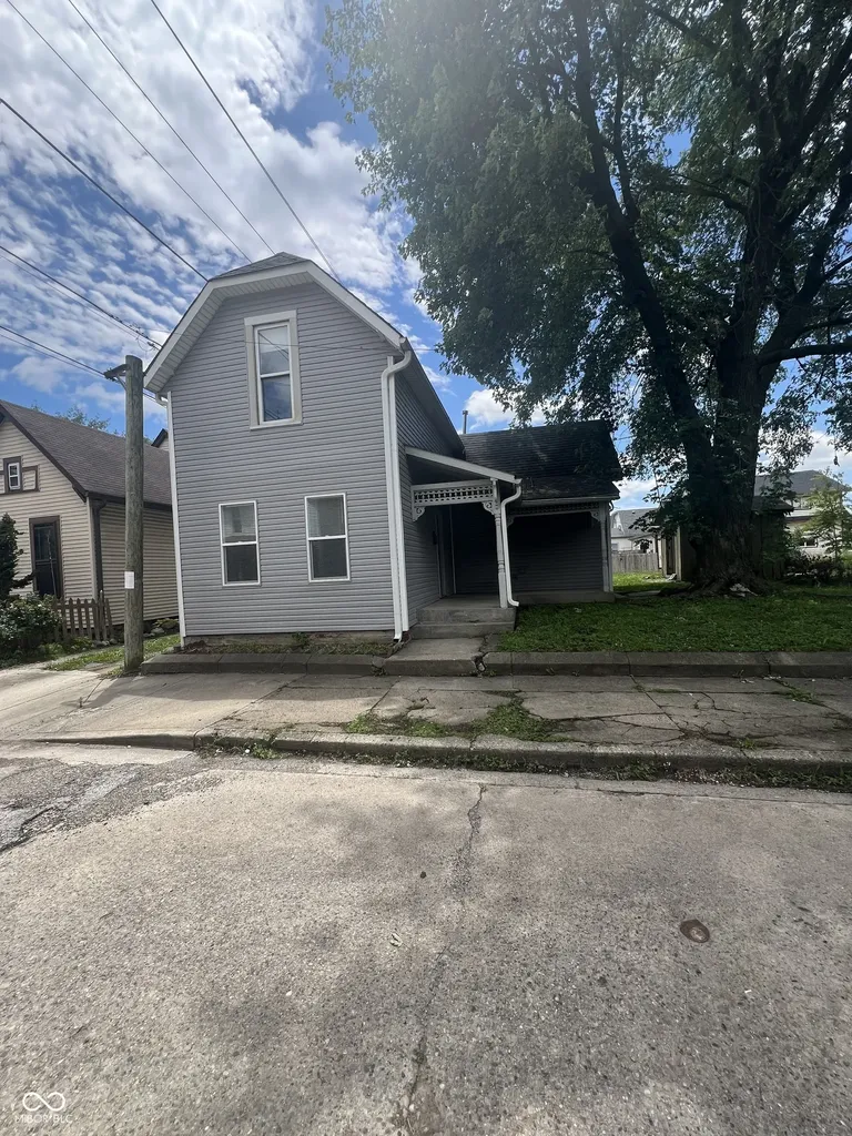 11 Iowa Street Indianapolis IN 46225