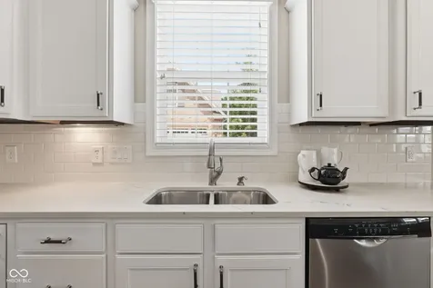 15459 Mystic Rock Carmel IN 46033