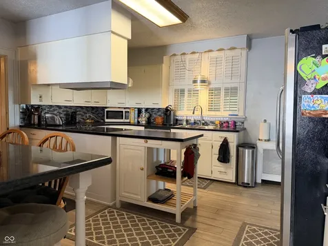 10141 W 900 N Colfax IN 46035