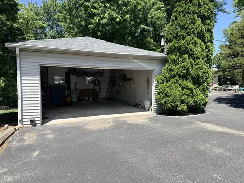 10141 W 900 N Colfax IN 46035