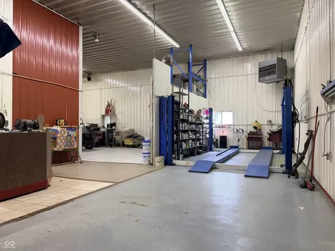 10141 W 900 N Colfax IN 46035
