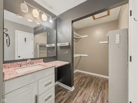 9328 Homeside Drive Indianapolis IN 46250