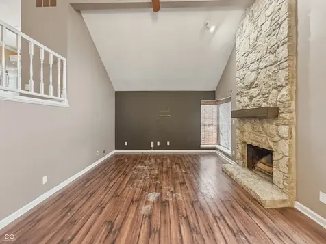 9328 Homeside Drive Indianapolis IN 46250