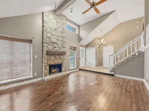 9328 Homeside Drive Indianapolis IN 46250