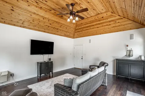 6405 Landborough North Drive Indianapolis IN 46220