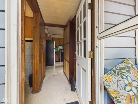 829 N Lesley Avenue Indianapolis IN 46219