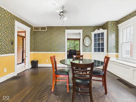 829 N Lesley Avenue Indianapolis IN 46219