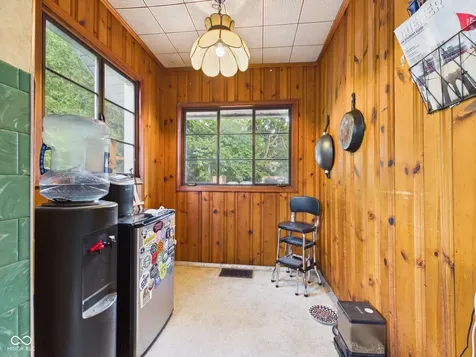 829 N Lesley Avenue Indianapolis IN 46219
