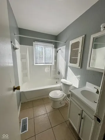 3921 Malibu Drive Indianapolis IN 46226