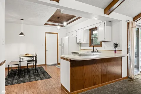 10332 Vandergriff Road Indianapolis IN 46239