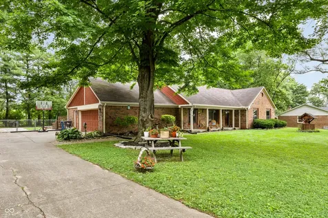 10332 Vandergriff Road Indianapolis IN 46239