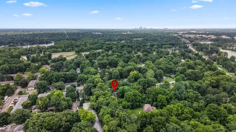 3770 E 55th Street Indianapolis IN 46220