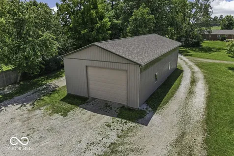 3562 E 600 N Whiteland IN 46184