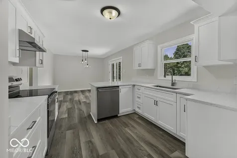 3562 E 600 N Whiteland IN 46184