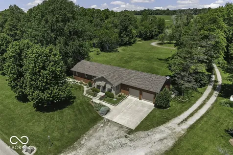 3562 E 600 N Whiteland IN 46184