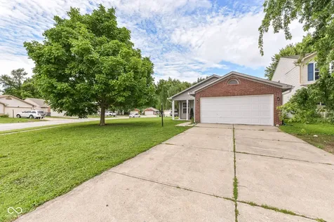 652 Meadows Edge Lane Indianapolis IN 46217