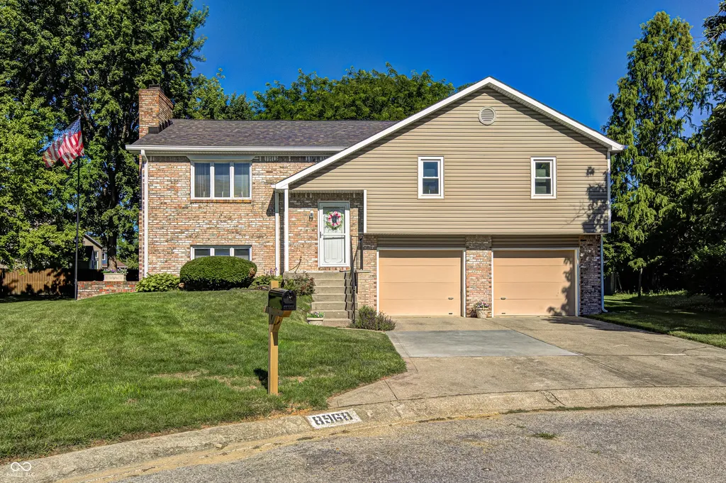 8968 Sunglow Court Indianapolis IN 46231