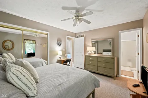 8968 Sunglow Court Indianapolis IN 46231