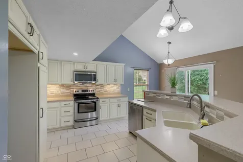 5116 Brookstone Court Indianapolis IN 46268