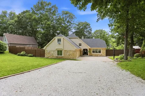1954 Lakeview Drive Avon IN 46123