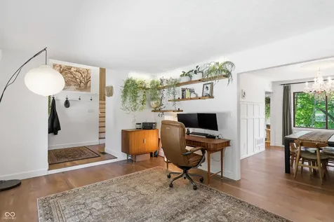 1954 Lakeview Drive Avon IN 46123